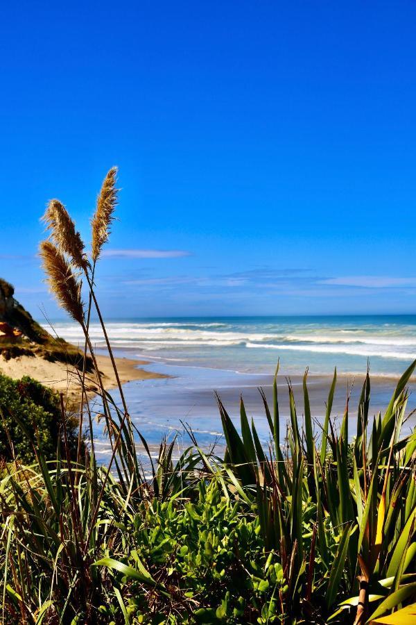 Toad Hall Baylys Beach エクステリア 写真